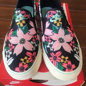 Nike Toki Aloha slip ons